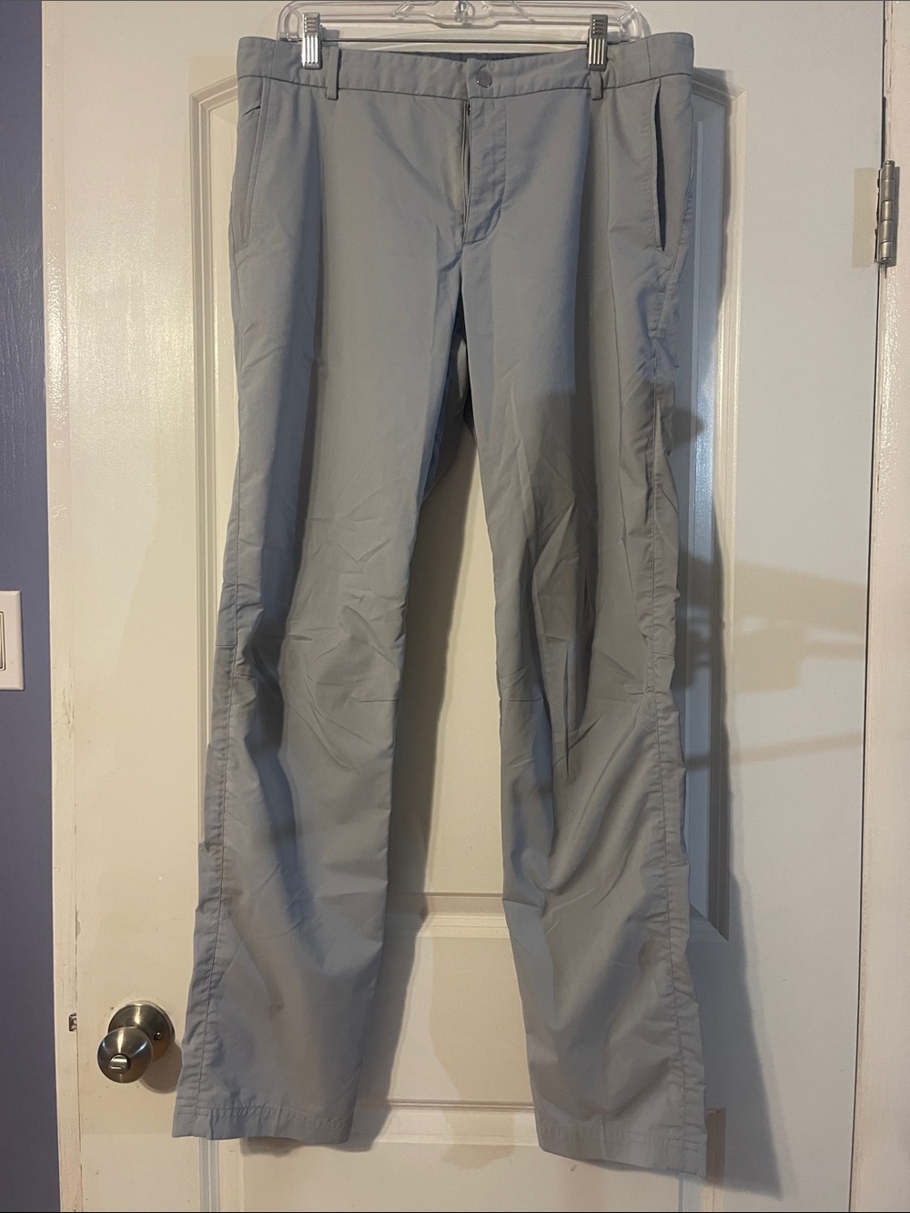 Nike Men's Chinos in Light Gray